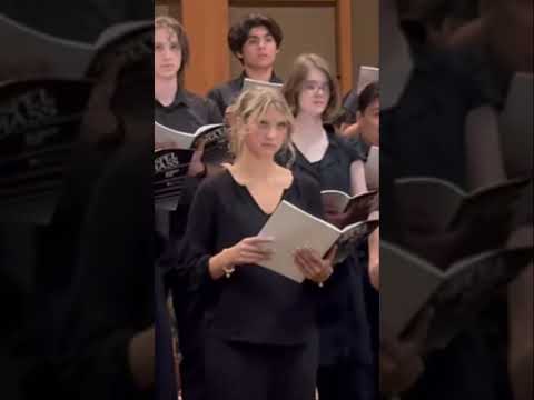 Surprised gospel choir member.... Amen! #singer #choir #singing #singing #churchmusic #music thumbnail from Jason Ackley
